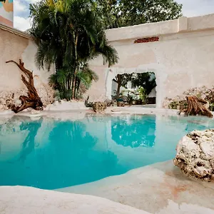 mezcal-hostel.quintano-roohotels.com/